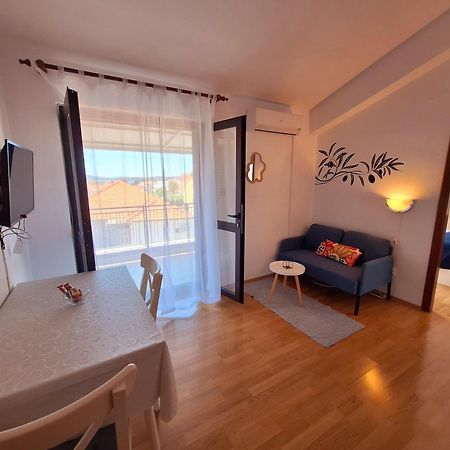 Apartments With A Parking Space Vodice - 7604 Exterior foto